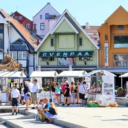 公寓 Bright And Modern 2-bedroom Apartment, Near Center, Location 斯塔万格