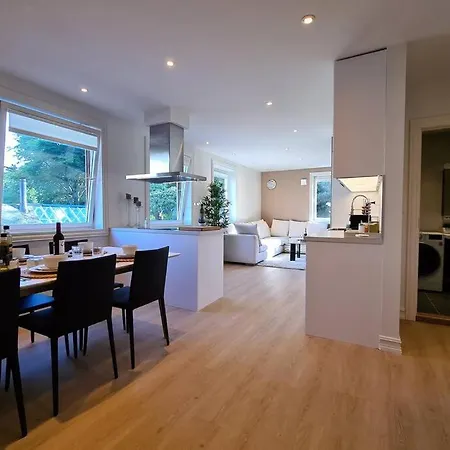 Bright And Modern 2-bedroom Apartment, Near Center, Best Location *