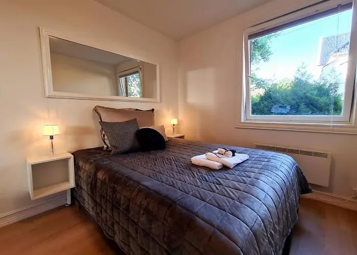 Apartamento Bright And Modern 2-bedroom Apartment, Near Center, Location *