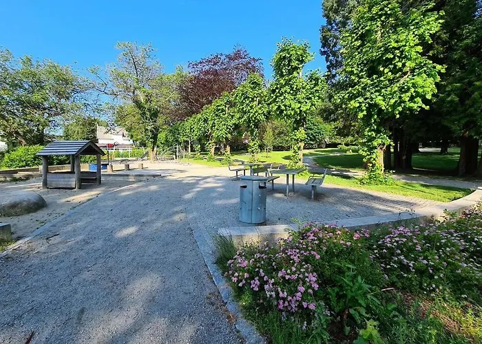 Bright And Modern 2-bedroom Apartment, Near Center, Location *